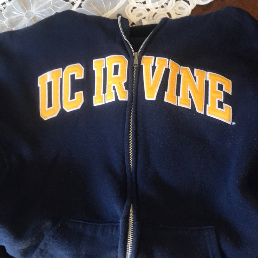 Uc Irvine size large zip up